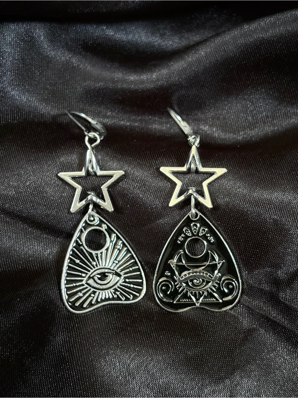 Silver Star & Mystic Eye Ouija planchette Drop Earrings - Silver